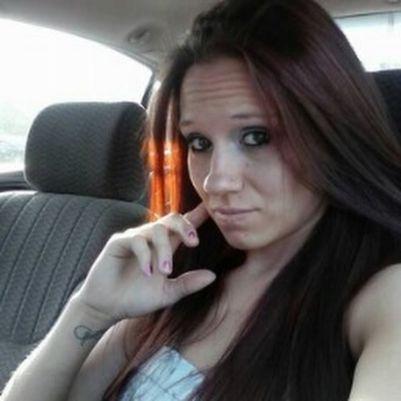 Profile Picture of Brandy Ivy (@brandy_ivy) on Poshmark