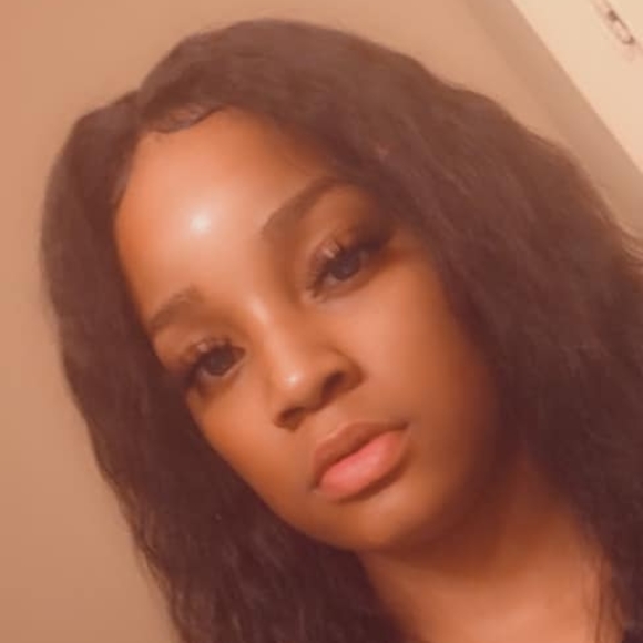 Profile Picture of Alisha Shuntae (@alishashuntae) on Poshmark