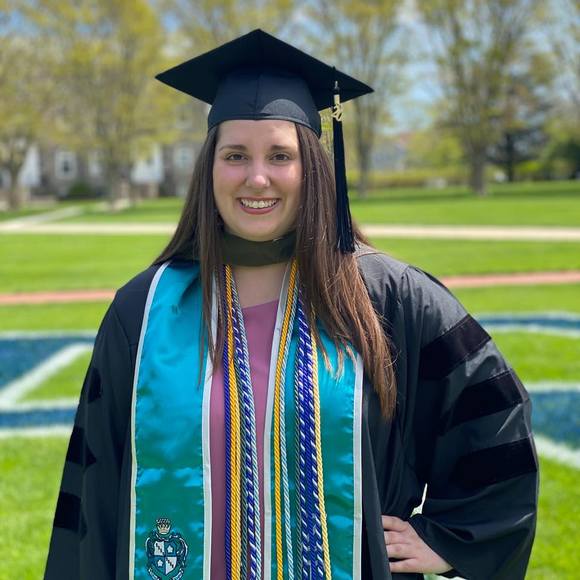 Profile Picture of Victoria Dasilva (@vldasilva) on Poshmark