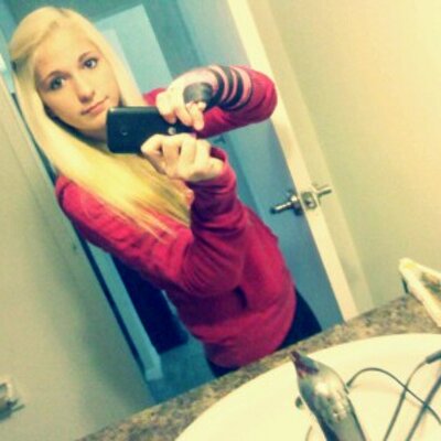 Profile Picture of Devon-Jade Lambert (@missbieber3333) on Twitter