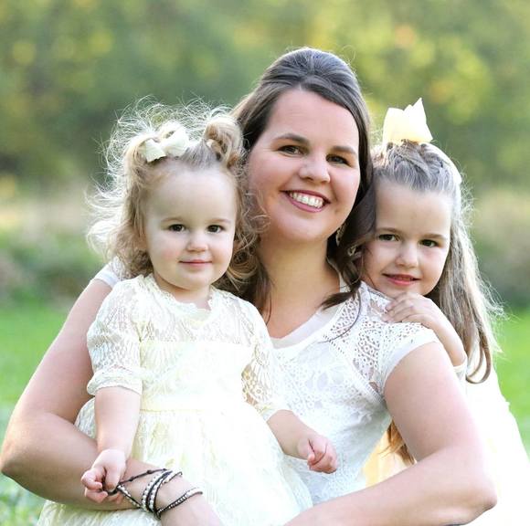 Profile Picture of Heather Hattermann (@hhattermann) on Poshmark