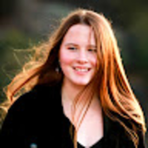 Profile Picture of Lark Sallade (@lark_sallade) on Poshmark