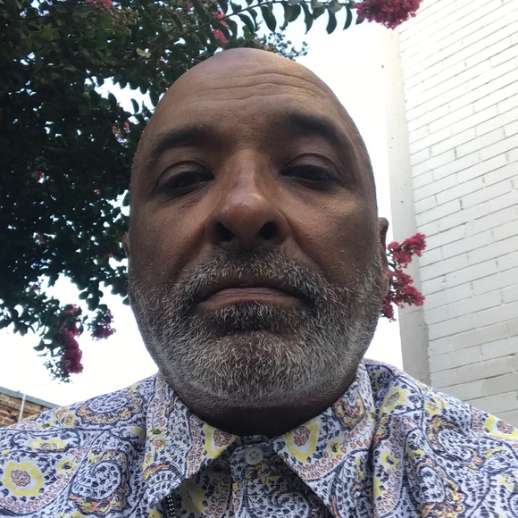 Profile Picture of Jeffrey Reynolds sr (@jeffreyreyno261) on Poshmark