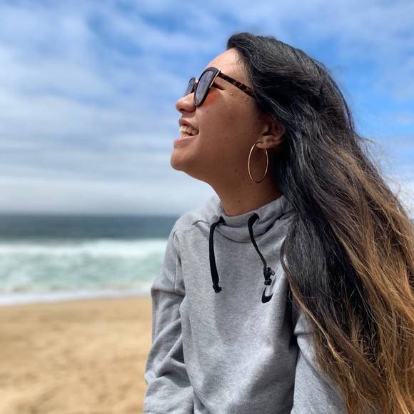 Profile Picture of Amelia Wong (@reggaelove2011) on Poshmark