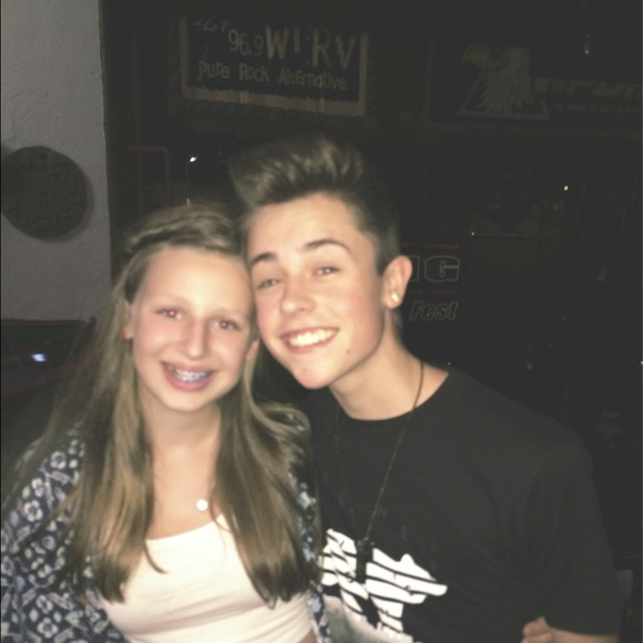 Profile Picture of Madison Coccomo (@madcoccomo) on Poshmark