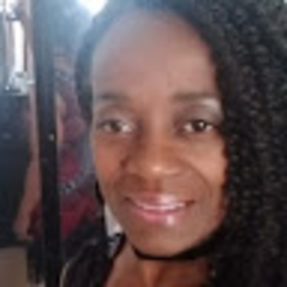 Vanessa Copney - Poshmark Profile Picture of Vanessa Copney (@foxxiv6) on Poshmark