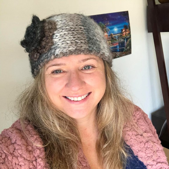 Profile Picture of Denise Ravatt (@deniseravatt) on Poshmark