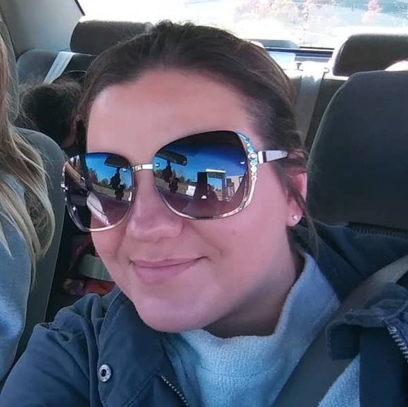 Profile Picture of Amanda Kinnison (@kinnisonamanda) on Poshmark