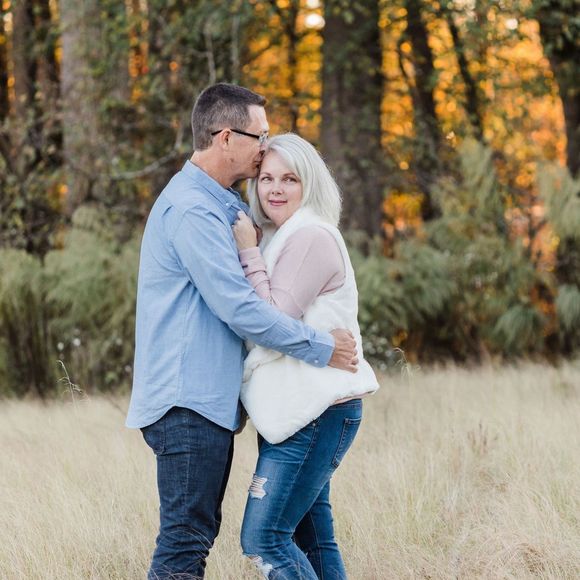 Profile Picture of Tonya Hurter (@tonyahurter) on Poshmark