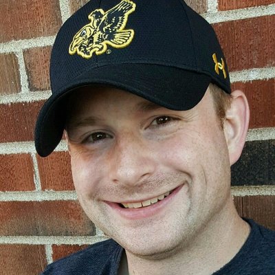 Profile Picture of Dan Schaefer (@HWKIDAN) on Twitter