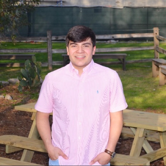 Profile Picture of Ian Gonzalez (@iangonz300) on Poshmark