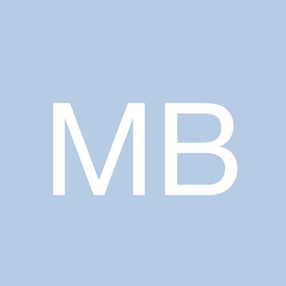 Profile Picture of Mary ellen Bascomb (@maryeln) on Poshmark