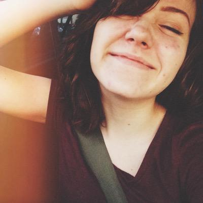 Profile Picture of Cannis Almighty (@intoxicliffords) on Twitter