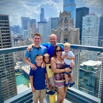 Profile Picture of Wesley Parrish (@bone_diddley) on Twitter