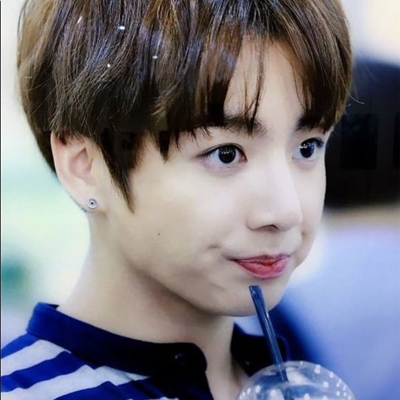 Alexia Hernandez - Poshmark Profile Picture of Alexia Hernandez (@alex_wrld101) on Poshmark