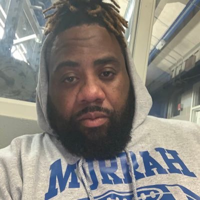 Profile Picture of Lorenzo Barnes (@CoachBarnes_54) on Twitter