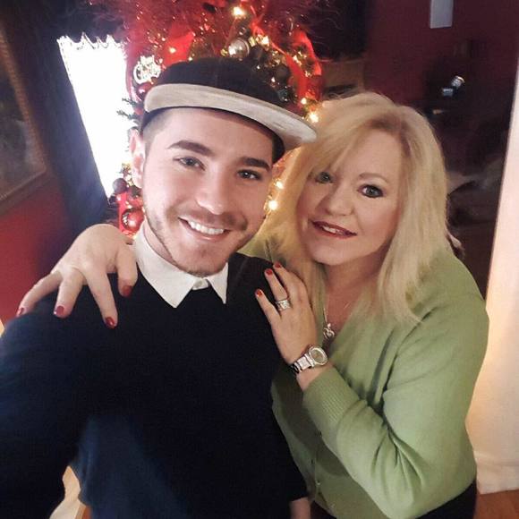 Profile Picture of Christopher Donnelly (@christopher276) on Poshmark