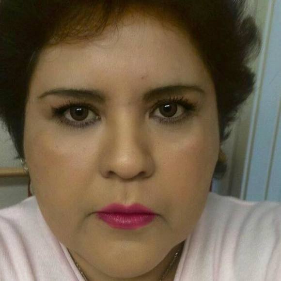 Profile Picture of Conie Picazo (@coniepicazo) on Poshmark