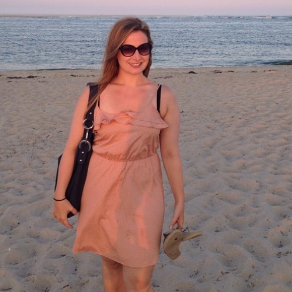Profile Picture of Stephanie Morrissey (@steffy2586) on Poshmark