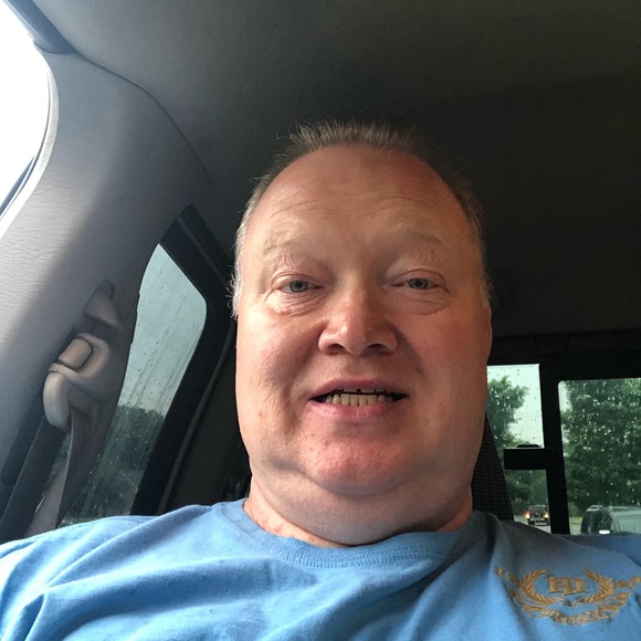Profile Picture of Michael Bomar (@mtb1acts238) on Poshmark
