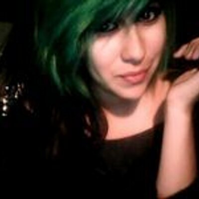 Profile Picture of Ruby Howe (@Angelinay108) on Twitter