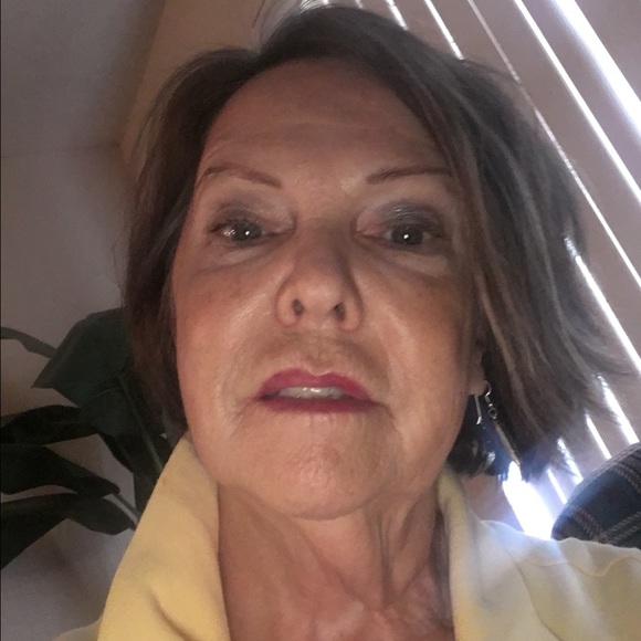 Profile Picture of Amanda Beaty (@yorkgirl) on Poshmark