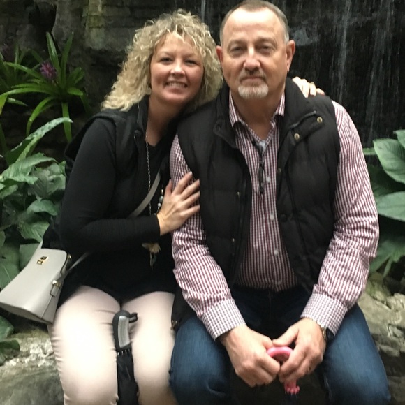 Profile Picture of Valerie Smalley (@vsmalley0816) on Poshmark