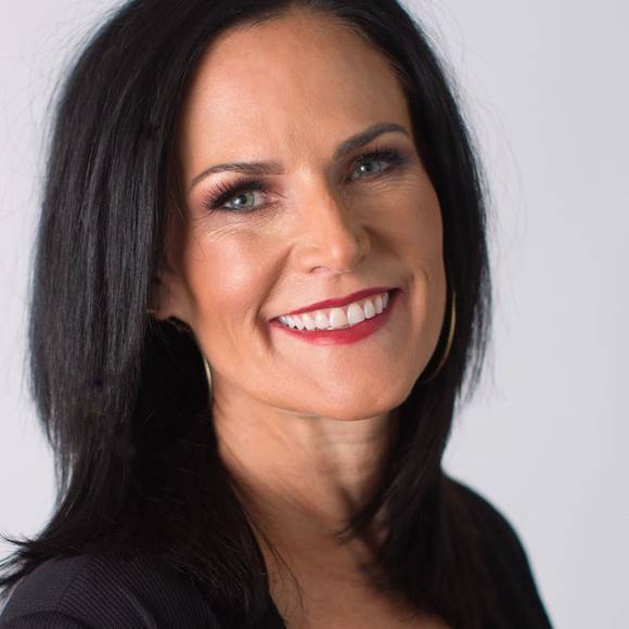 Profile Picture of Amy Luginbuel white (@amyreneewhite1) on Poshmark