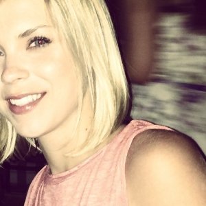 Profile Picture of Florence Holmes (@florenc07397436) on Twitter