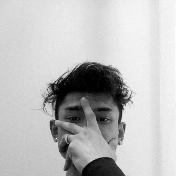 K Chhum - Poshmark Profile Picture of K Chhum (@johnathanchhum) on Poshmark