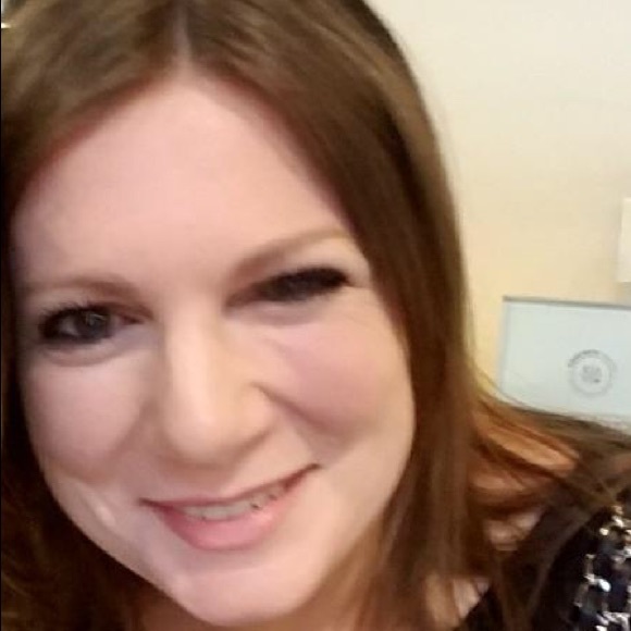 Profile Picture of Denise Nolan (@dnolann) on Poshmark