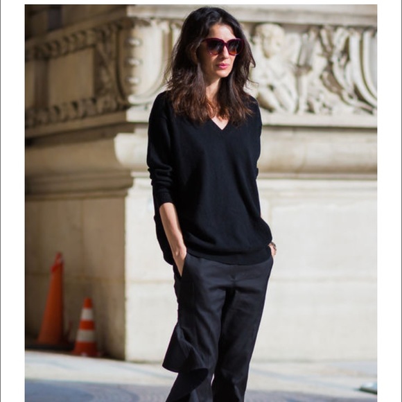 Profile Picture of Semra Sanchez (@senra) on Poshmark