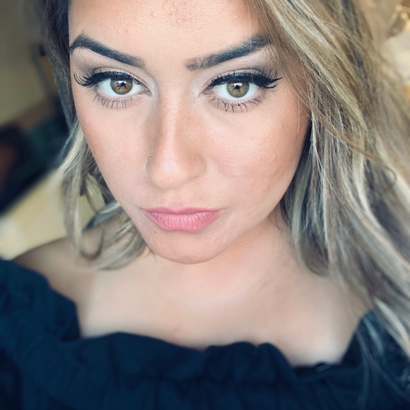 Profile Picture of Thérèse Duquesnay (@thereseduke89) on Poshmark