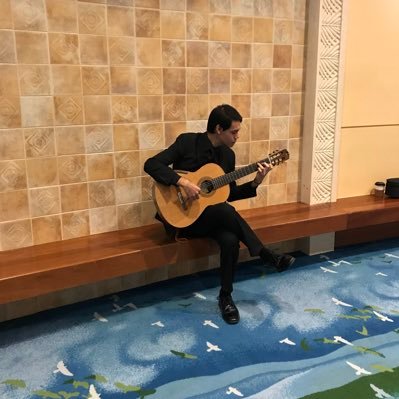 Profile Picture of Andy Castaneda (@Monumentofbones) on Twitter