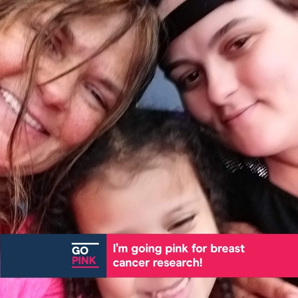 Profile Picture of Vicki Hook (@vickihook) on Poshmark
