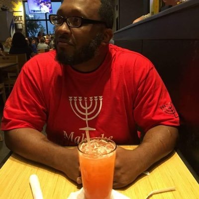 Profile Picture of Kendall Charles (@KendallCharle12) on Twitter