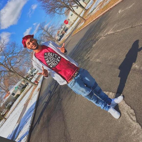 Profile Picture of Derell Wilson (@derellwilson04) on Poshmark