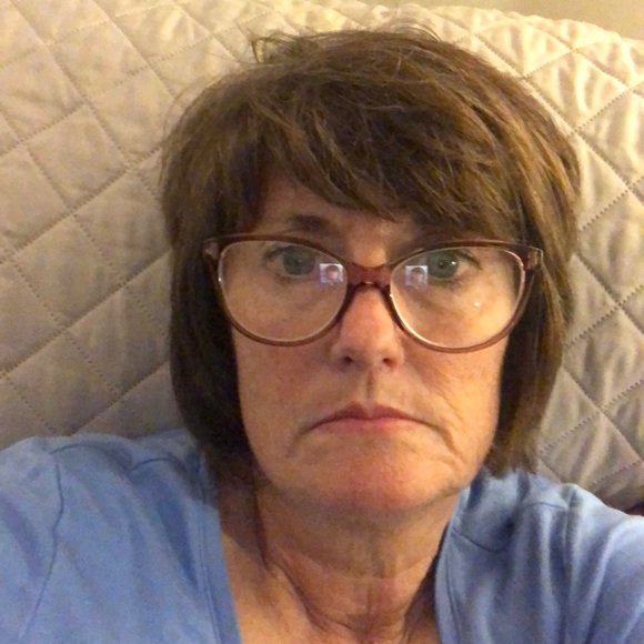 Profile Picture of Debra Chew (@debrachew) on Poshmark