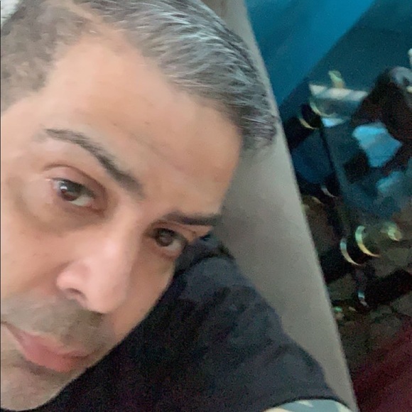 Profile Picture of Omar Irizarry (@omar_irizarry) on Poshmark