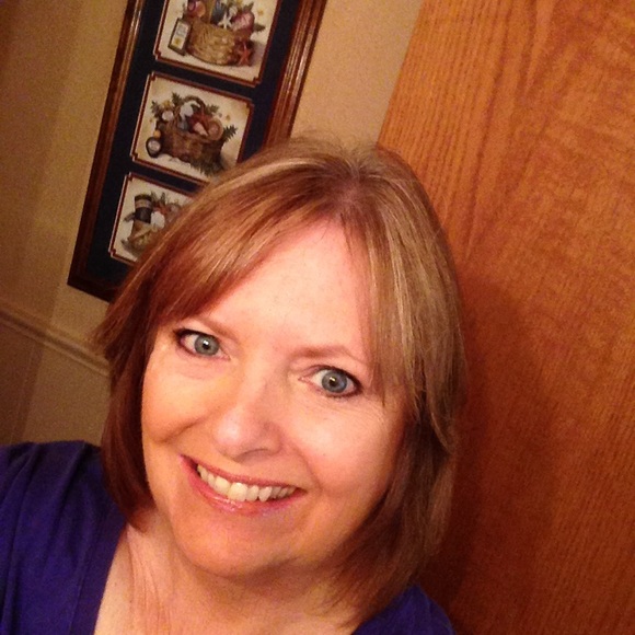 Profile Picture of Patty Baker (@patricia19545) on Poshmark