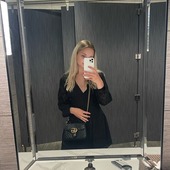 Profile Picture of Alena Tatarchenko (@alenaonishchuk) on Poshmark