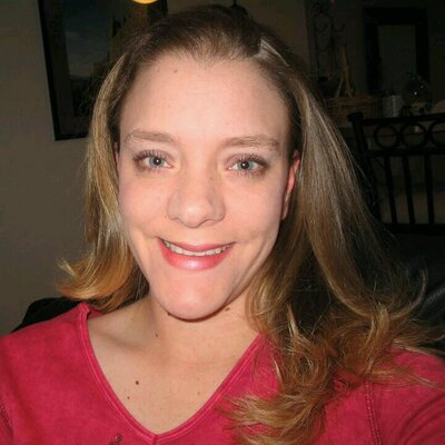 Profile Photo of Jenny Pettit (@JenPettit20) on Twitter