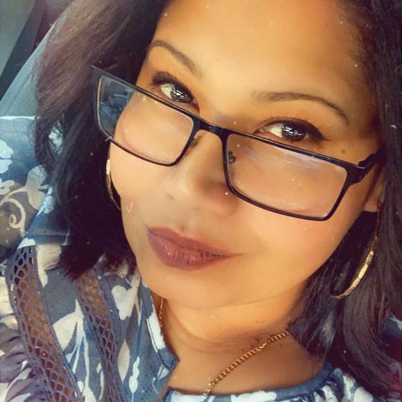 Profile Picture of Oneida Rivera soler (@oneida36) on Poshmark