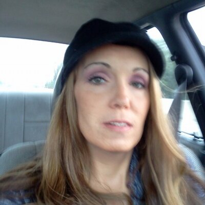 Profile Picture of Michele Chenault (@micheleisrunnin) on Twitter