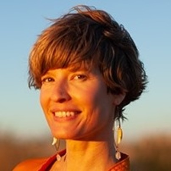 Profile Picture of Brenna Geehan (@brennageehan) on Poshmark