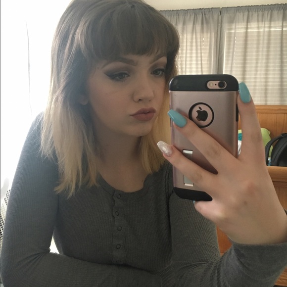 Profile Picture of Caitlin Allan (@djsissysis) on Poshmark