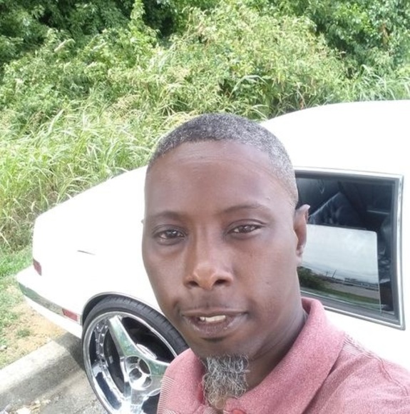 Profile Picture of Leotis Yarbrough (@leotisyarbrough) on Poshmark