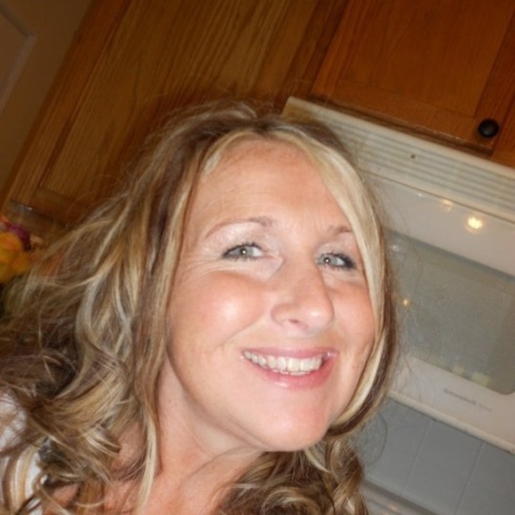 Profile Picture of Shawn Pierce (@sjpierce) on Poshmark