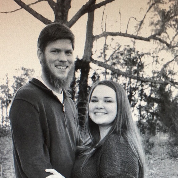 Profile Picture of Carlye Mcculley (@carlyepaige44) on Poshmark