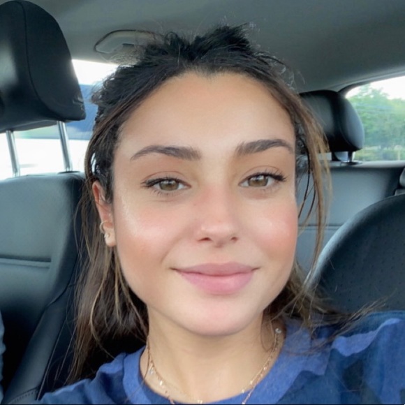Profile Picture of Heba Ahmed (@hebaahmed11) on Poshmark